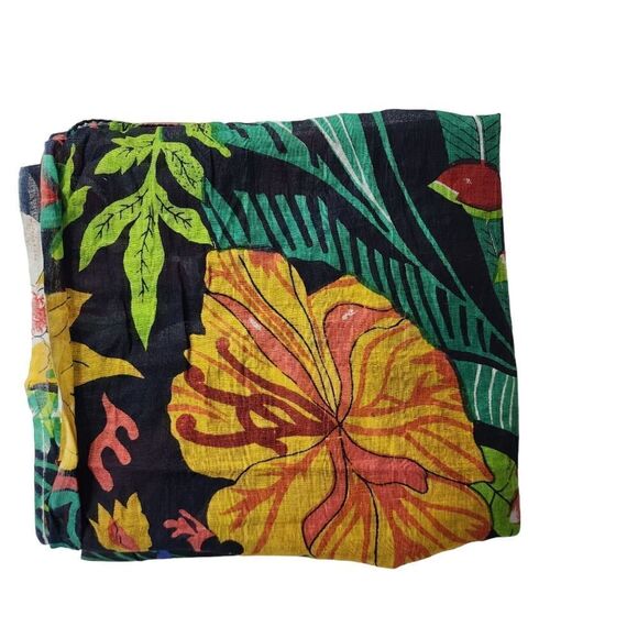 Handsome Hawaii multi color shawl scarf - Picture 5 of 6